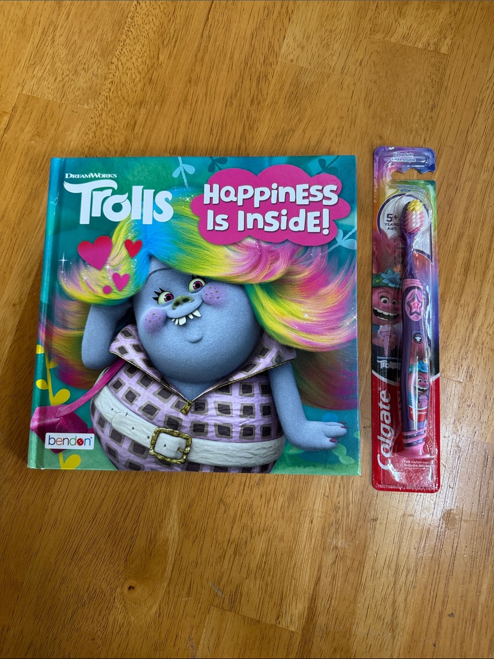 🛑 Trolls Colgate Kids Toothbrush and Happiness is Inside Book